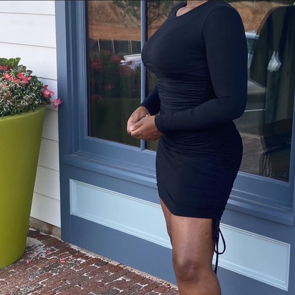 OFFERS⁉️ BLACK RUCHED DRESS 🖤 - Picture 3 of 6